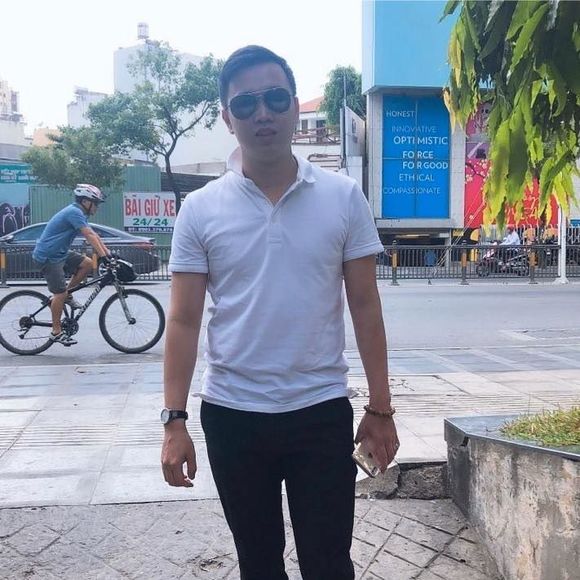 Meet your Posher, Lucas - Picture 1 of 1